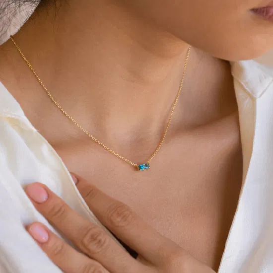 Collana con pietra preziosa minimalista personalizzata in pietra naturale in argento S925 con gioielli in argento sterling placcato oro 14K con zirconi baguette quadrati